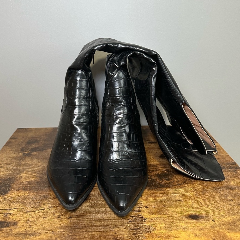 Black Knee-High Boots - Picture 14 of 16